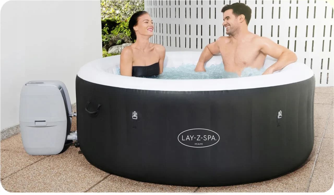 Lay-Z-Spa Miami: Czy to dmuchane jacuzzi spełni Twoje oczekiwania?